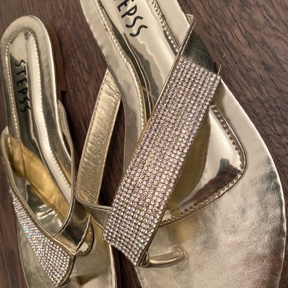 Metallic gold rhinestone flat sandals - Picture 4 of 4